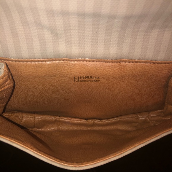 FENDI CROSSBODY - Picture 4 of 8